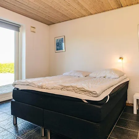 Holiday home 6 Person In Karreb Ksminde *